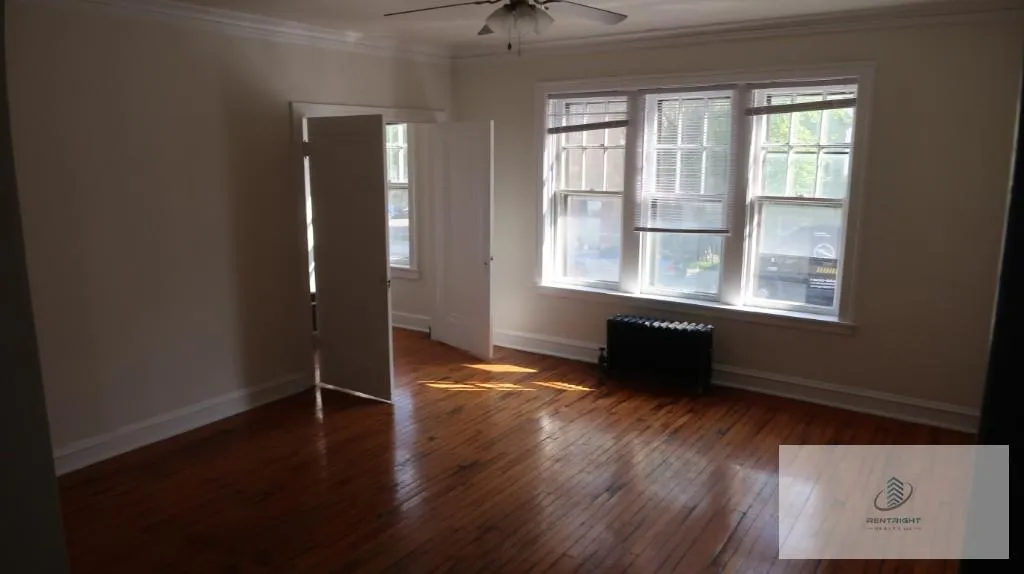 4588 N Elston Ave, ,  60630, USA 60630-unit#202-Chicago-IL