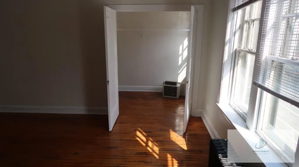 4588 N Elston Ave, ,  60630, USA 60630-unit#202-Chicago-IL