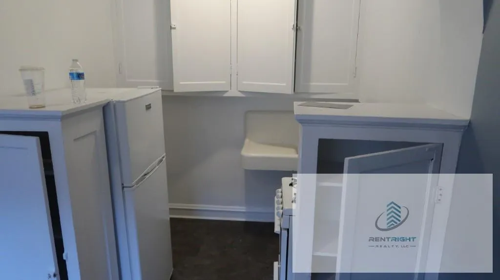 4588 N Elston Ave, ,  60630, USA 60630-unit#202-Chicago-IL