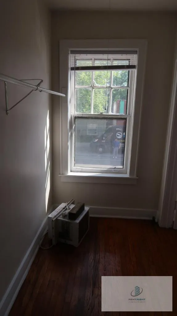 4588 N Elston Ave, ,  60630, USA 60630-unit#202-Chicago-IL