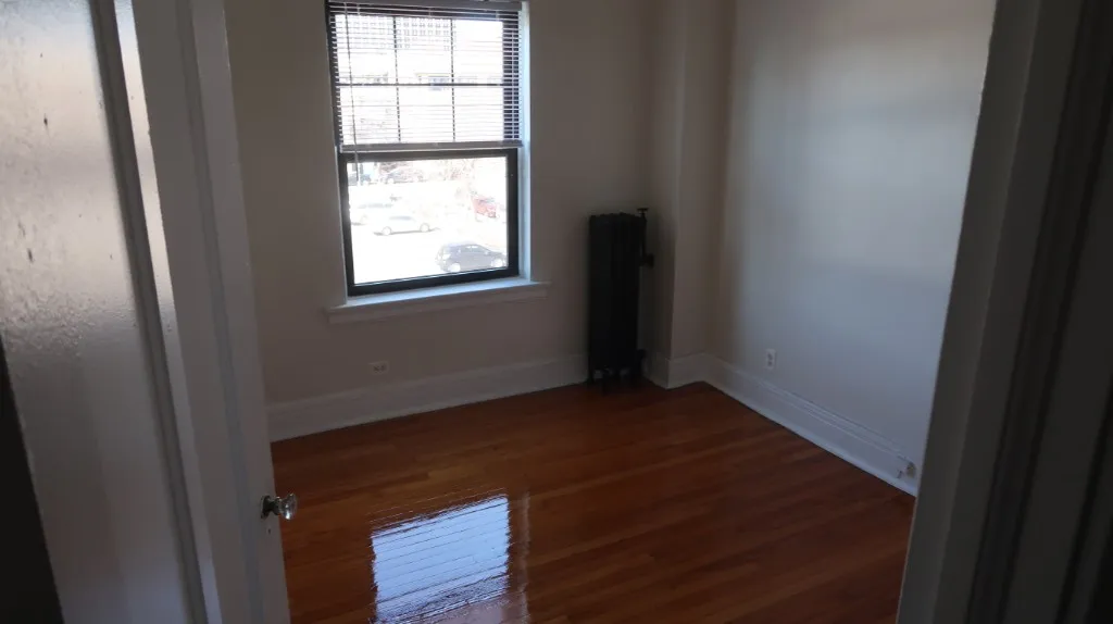 735 W Junior Terrace, , 60613, USA 60613-unit#303-Chicago-IL