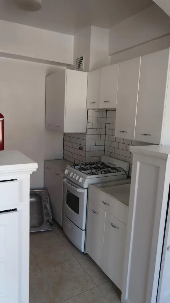 735 W Junior Terrace, , 60613, USA 60613-unit#303-Chicago-IL
