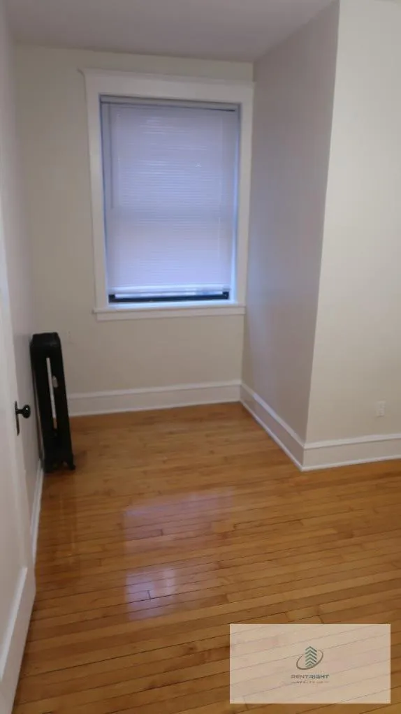 755 W Buena Ave, ,  60613, USA 60613-unit#302-Chicago-IL