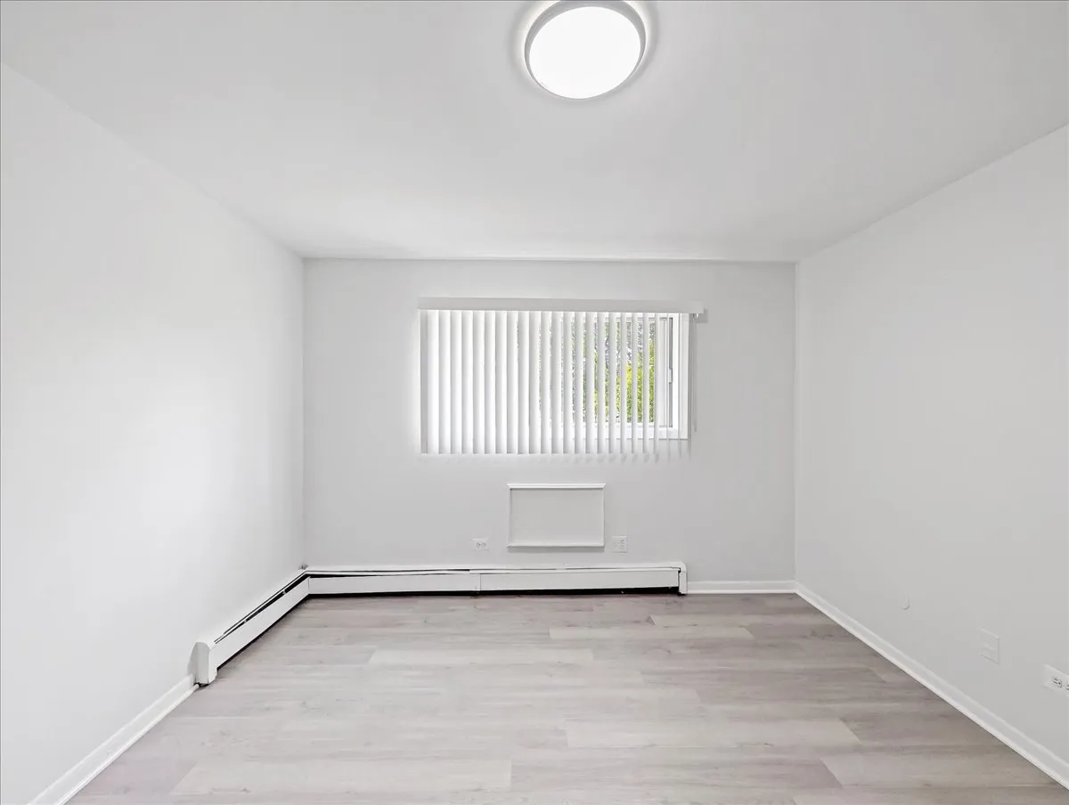 700 McKinley Ave, ,  60060, USA 60060-unit#206-Mundelein-IL