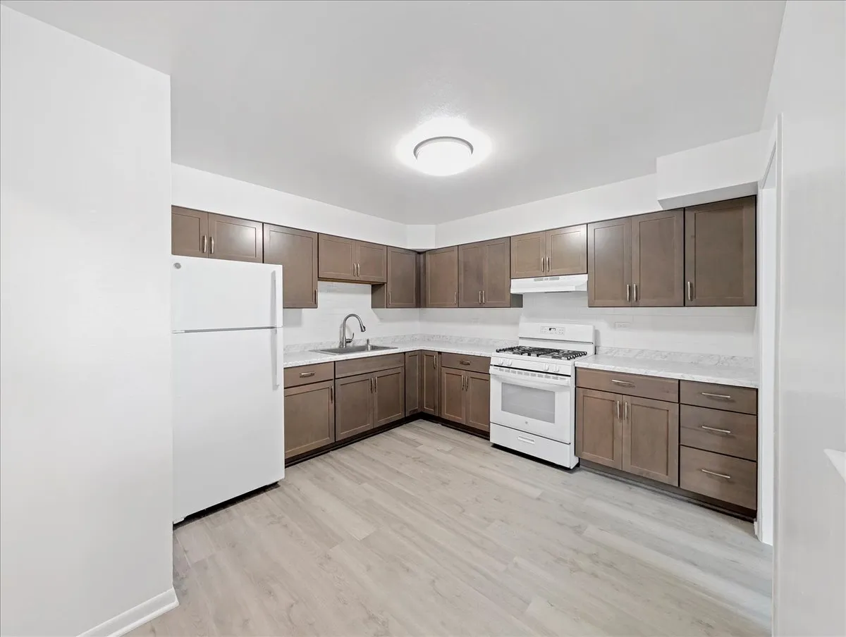 700 McKinley Ave, ,  60060, USA 60060-unit#206-Mundelein-IL