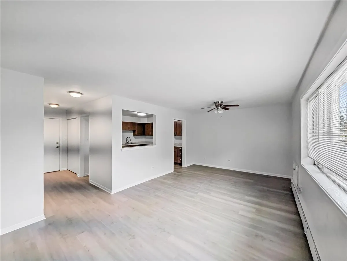 700 McKinley Ave, ,  60060, USA 60060-unit#206-Mundelein-IL