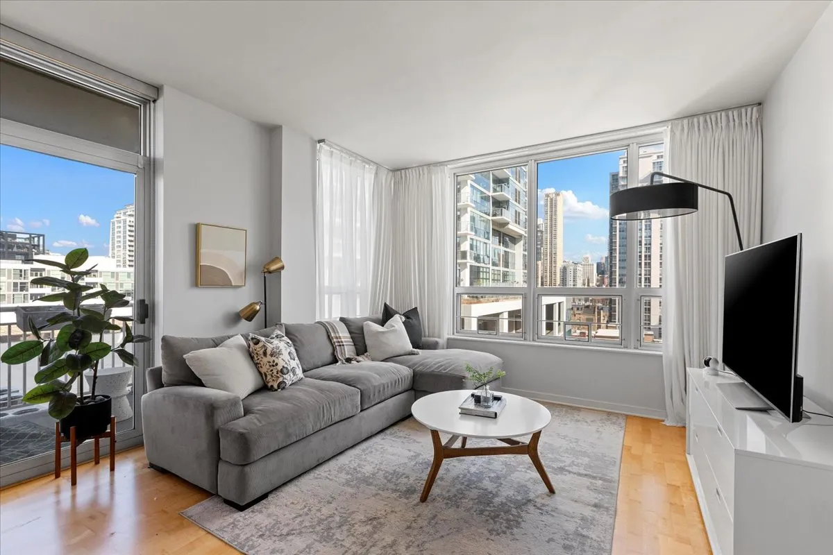 330 W Grand Ave, , 60654, USA 60654-unit#1206-Chicago-IL