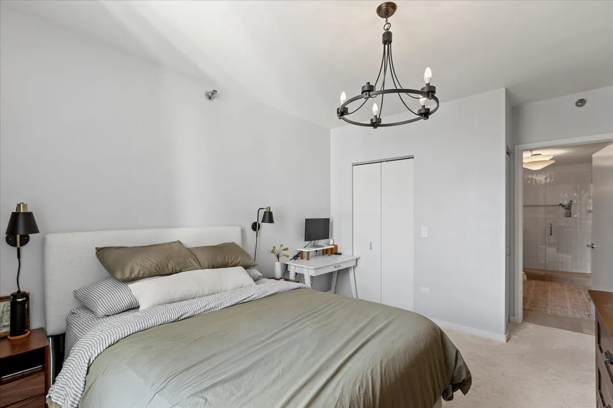 330 W Grand Ave, , 60654, USA 60654-unit#1206-Chicago-IL