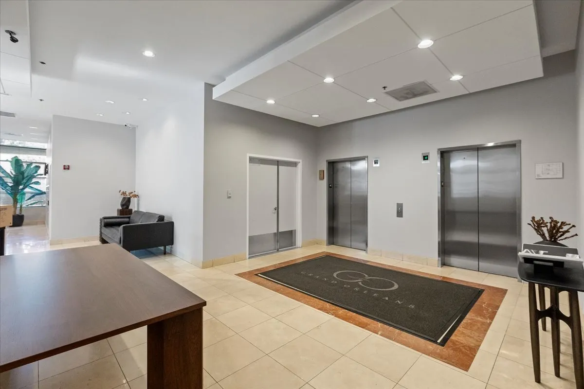 330 W Grand Ave, , 60654, USA 60654-unit#1206-Chicago-IL