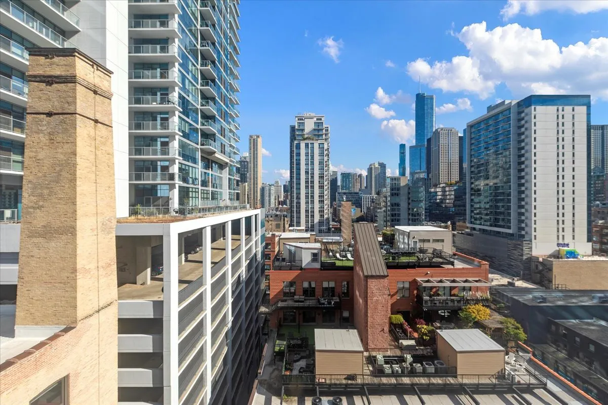 330 W Grand Ave, , 60654, USA 60654-unit#1206-Chicago-IL