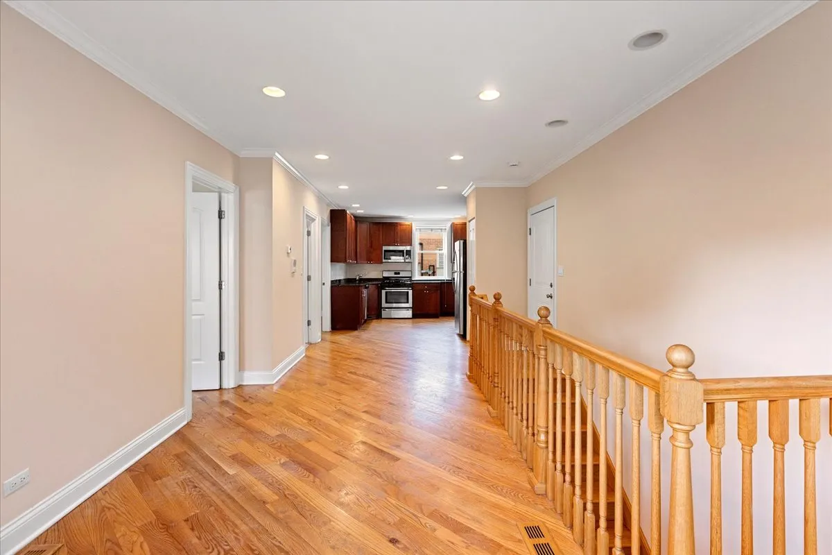 4016 N Central Park Ave, ,  60618, USA 60618-unit#3E-Chicago-IL