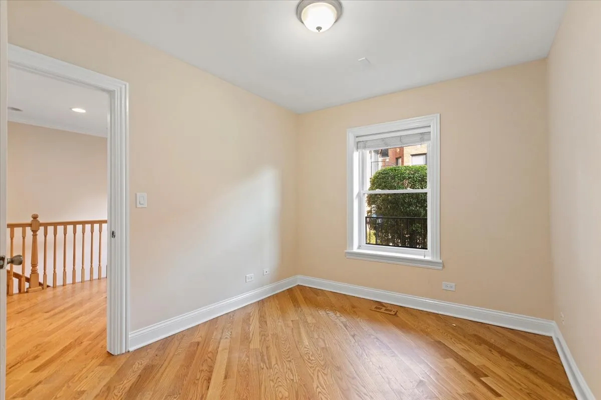 4016 N Central Park Ave, ,  60618, USA 60618-unit#3E-Chicago-IL