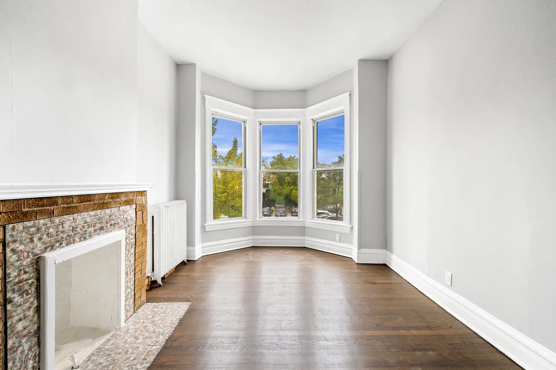 322 Lake St, Oak Park,  60302, USA 60302-unit#2F-Chicago-IL