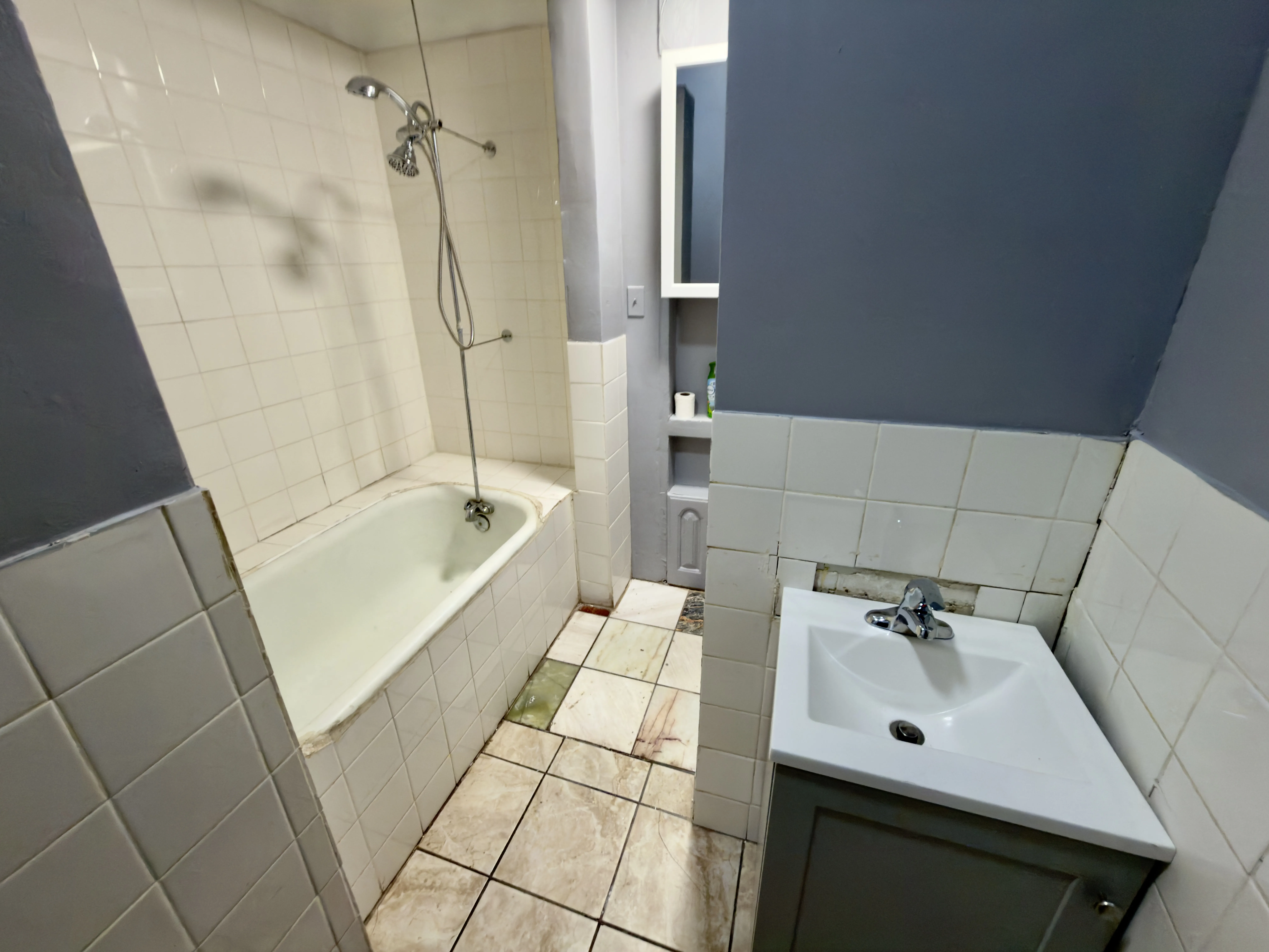 1549 W  Ave, ,  60642, USA 60642-unit#FL 2-Chicago-IL