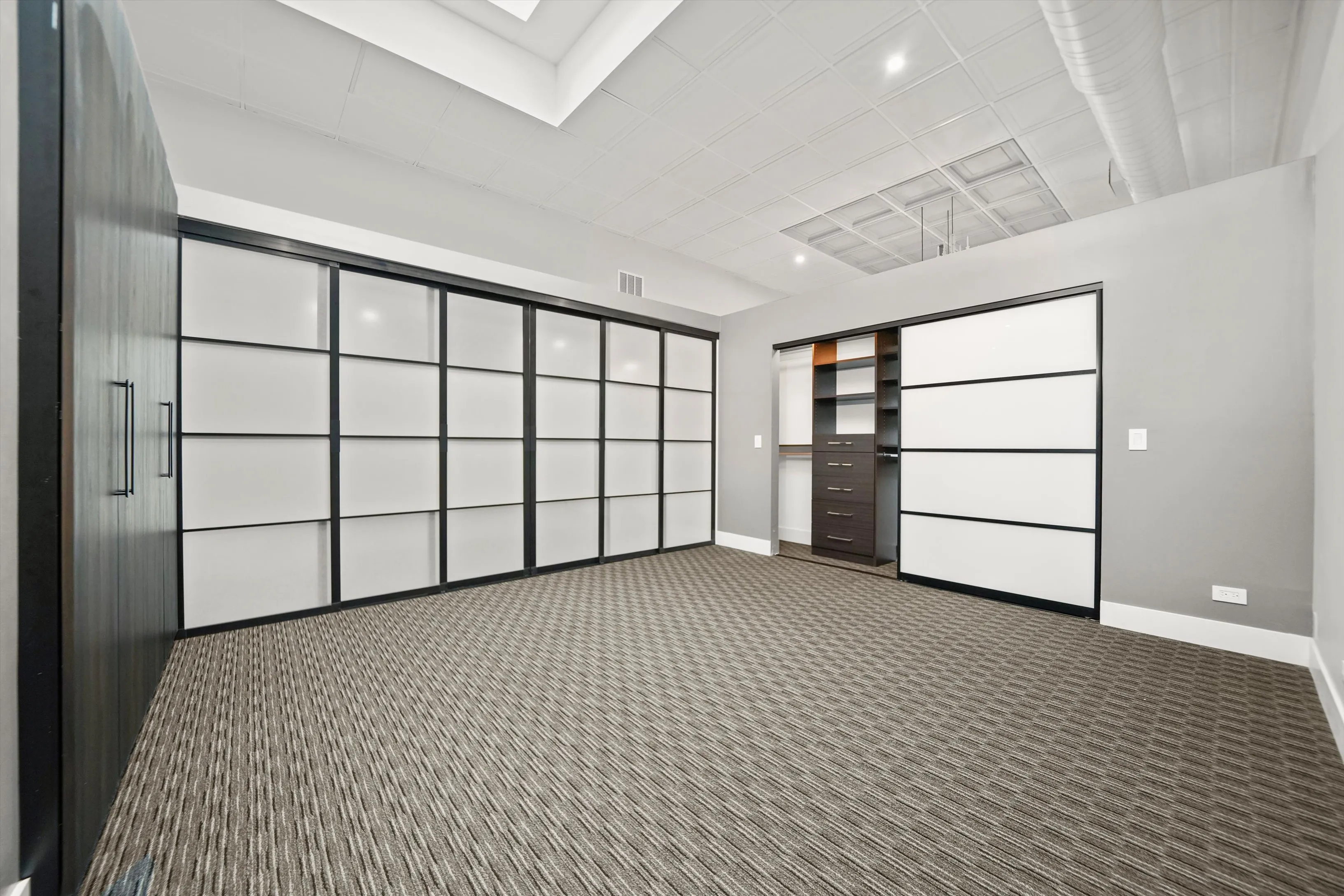 300 N Ogden Ave, ,  60607, USA 60607-unit#202-Chicago-IL