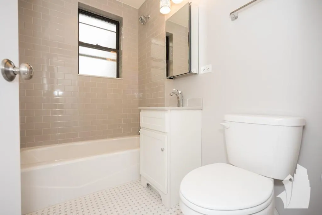 817 W Lakeside Pl, , 60640, USA 60640-unit#602-Chicago-IL
