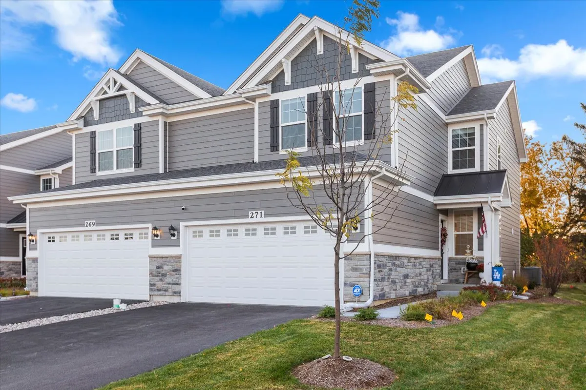 271 Charlestowne Lakes Dr, St. Charles, 60174, USA 60174-St Charles-IL