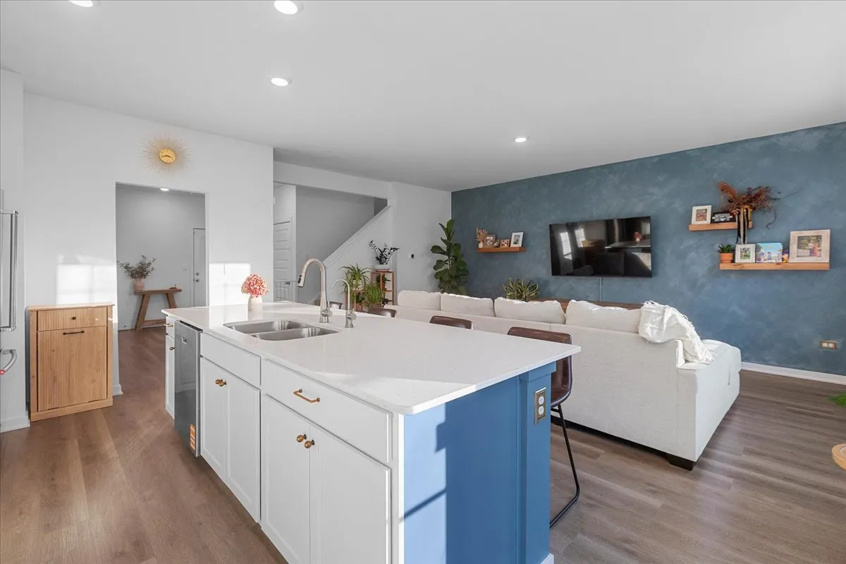 271 Charlestowne Lakes Dr, St. Charles, 60174, USA 60174-St Charles-IL