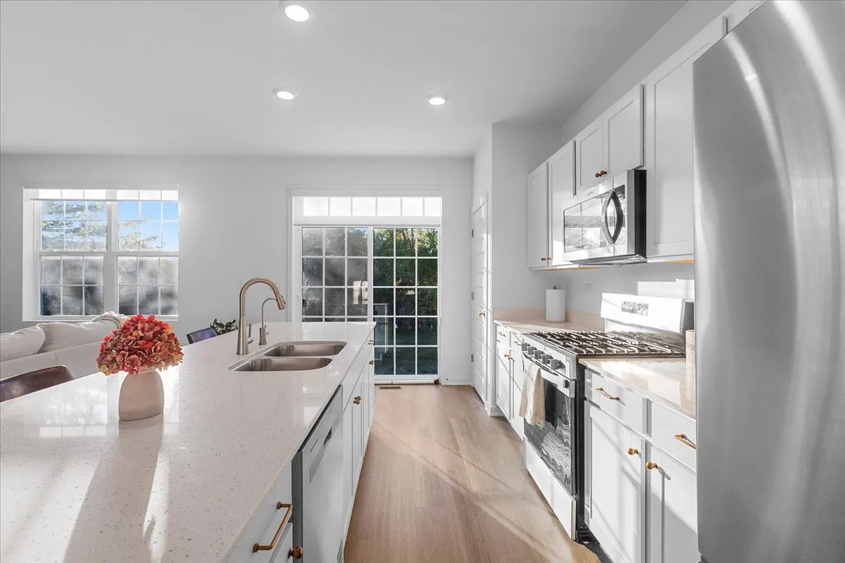 271 Charlestowne Lakes Dr, St. Charles, 60174, USA 60174-St Charles-IL