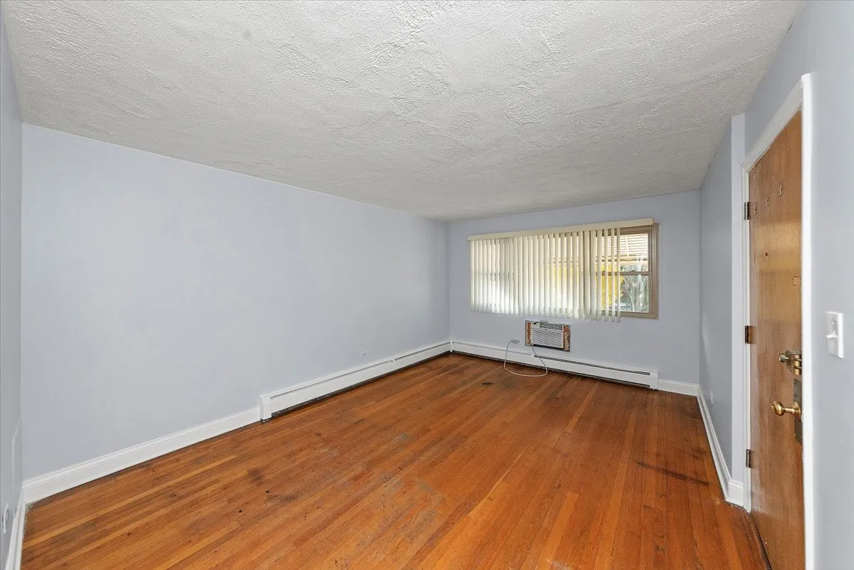 335 Custer Ave, , 60202, USA 60202-unit#2S-Evanston-IL