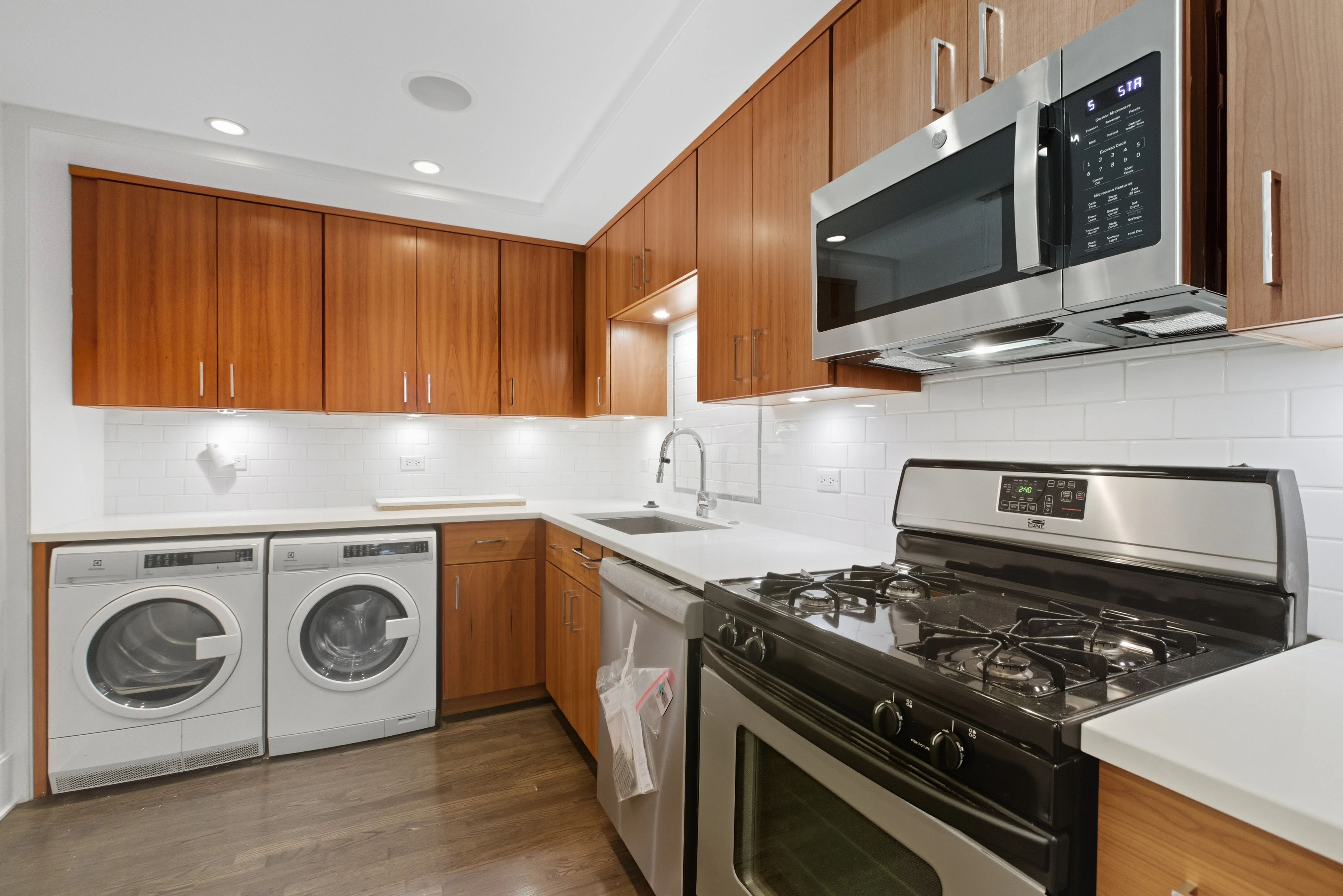 643 W Roscoe St, ,  60657, USA 60657-unit#B1-Chicago-IL