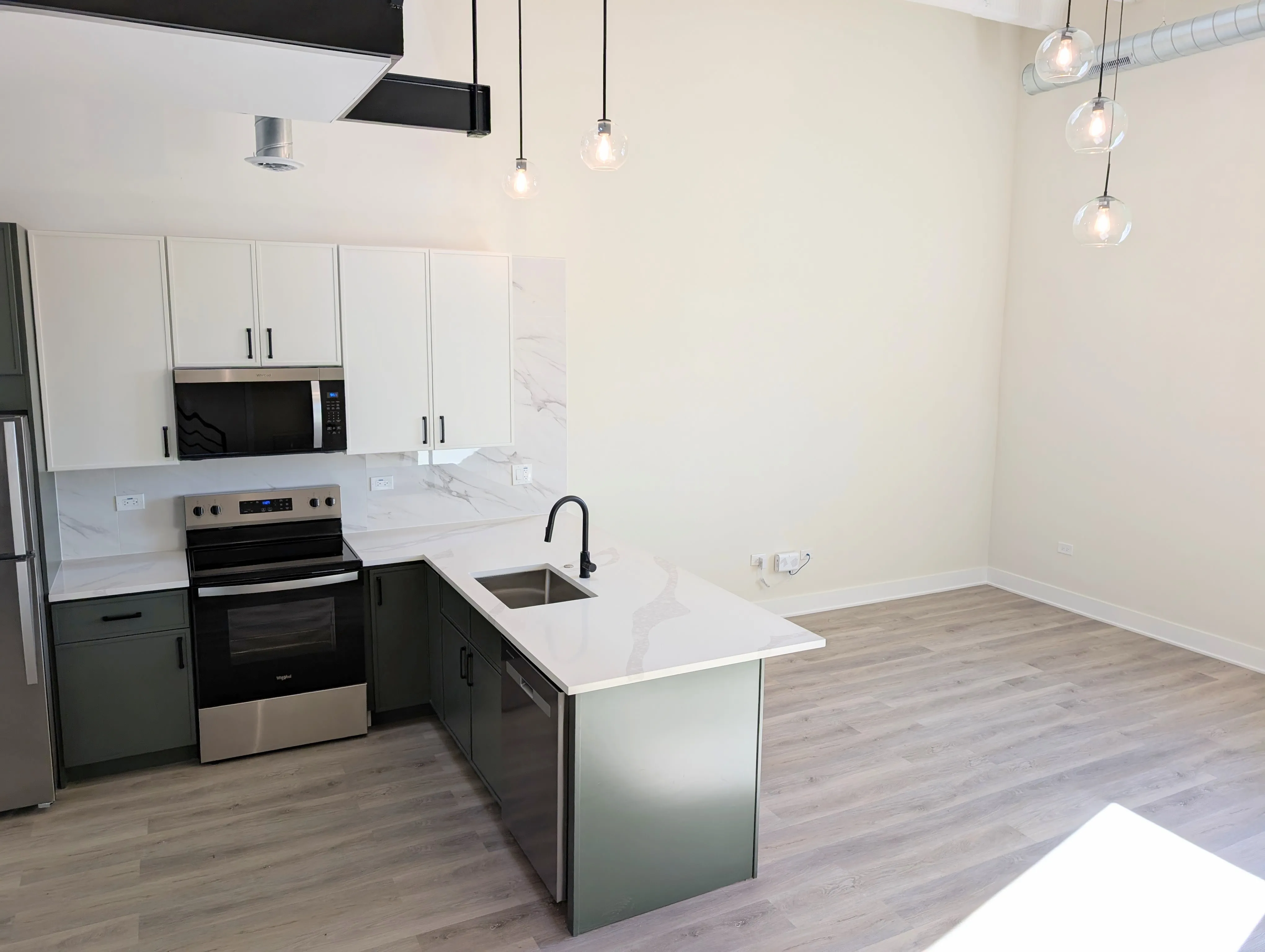 1453 Maple Ave, ,  60201, USA 60201-unit#205-Evanston-IL