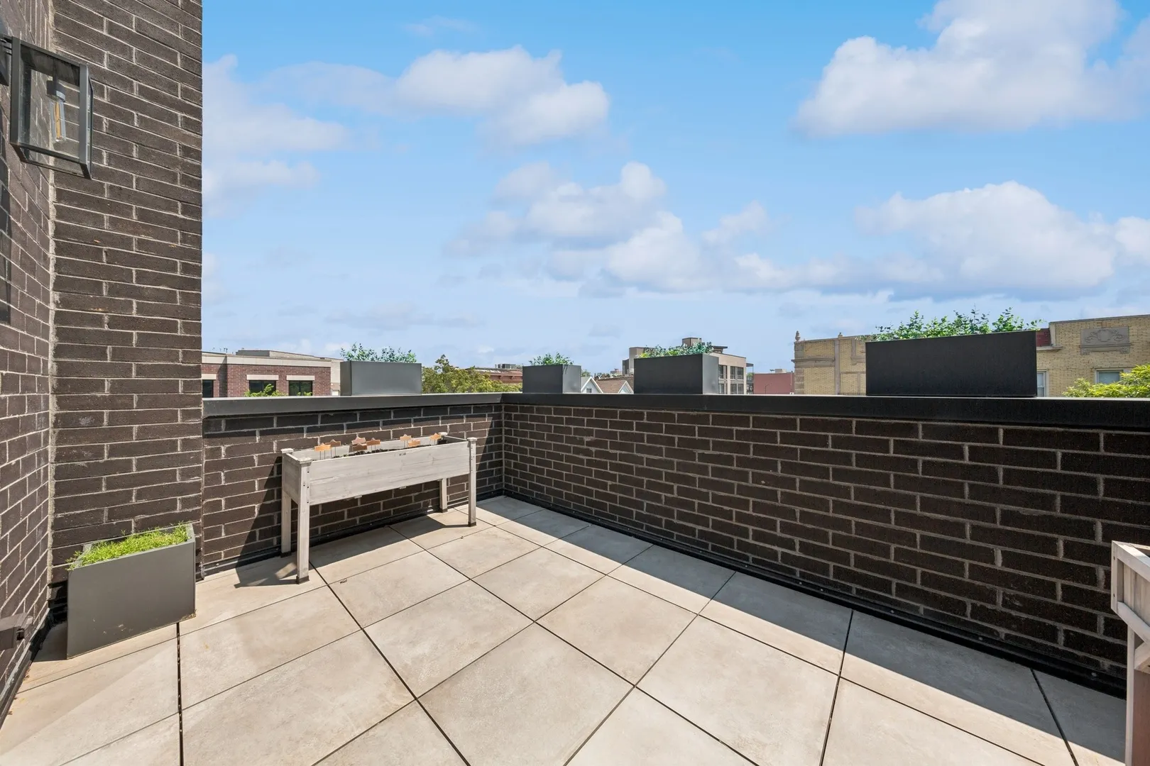 2756 N Magnolia Ave, ,  60614, USA 60614-unit#PH-Chicago-IL