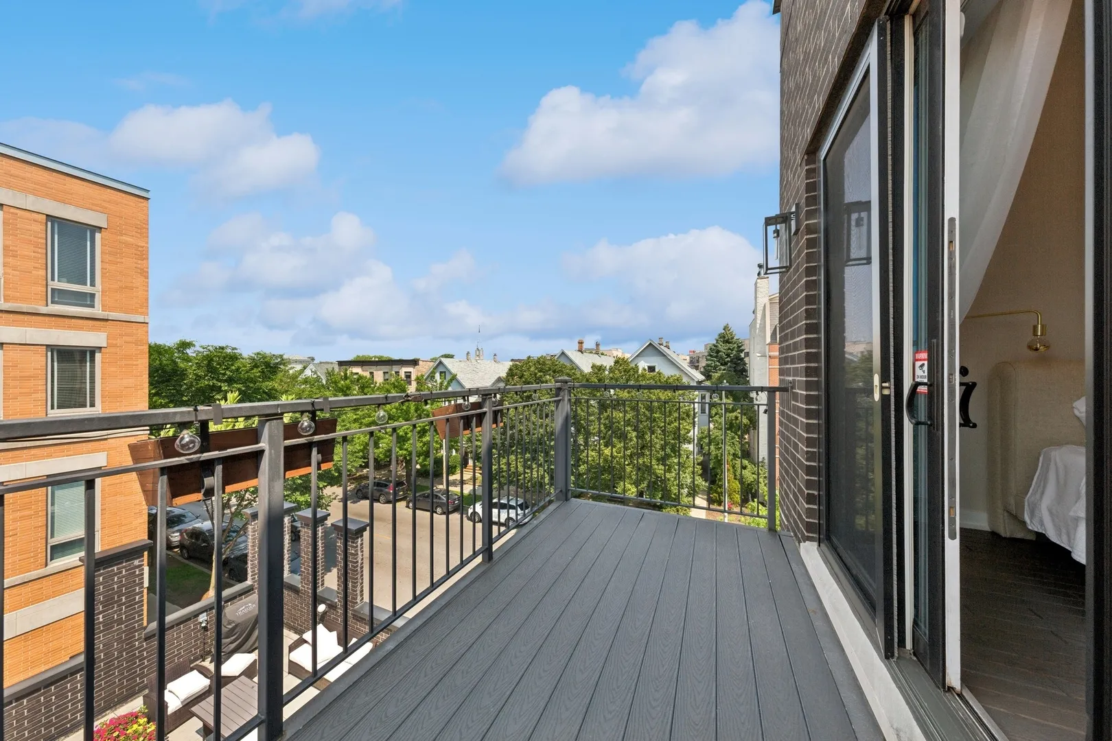 2756 N Magnolia Ave, ,  60614, USA 60614-unit#PH-Chicago-IL