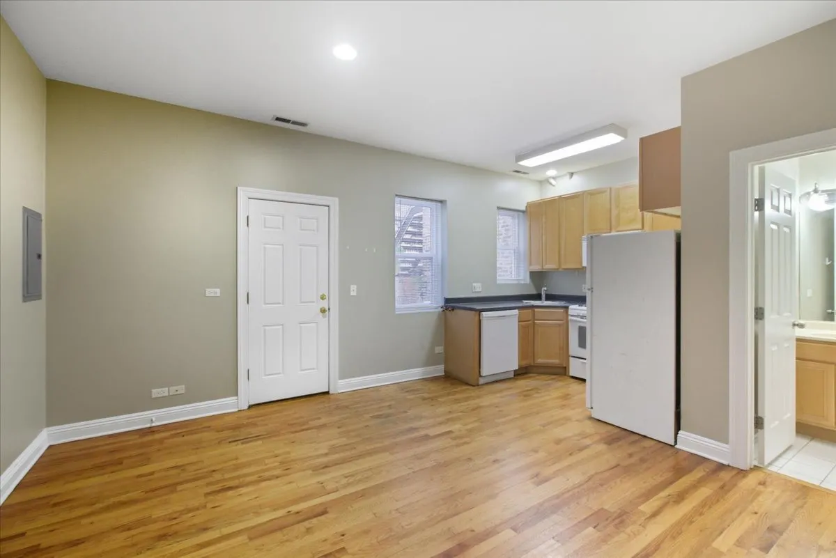 1638 W Warren Blvd, ,  60612, USA 60612-unit#1R-Chicago-IL