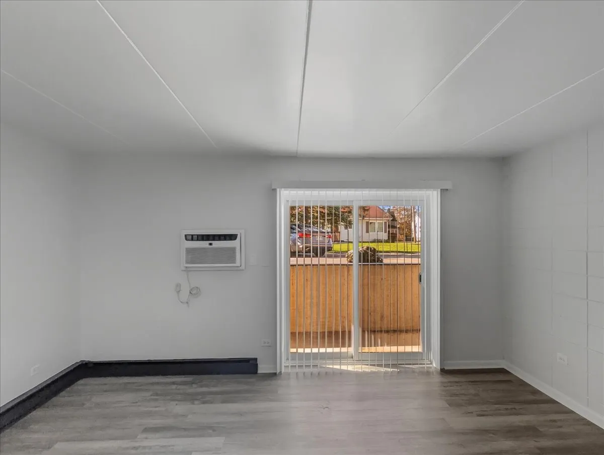 300 Marlene Ct, , 60084, USA 60084-unit#1-Wauconda-IL