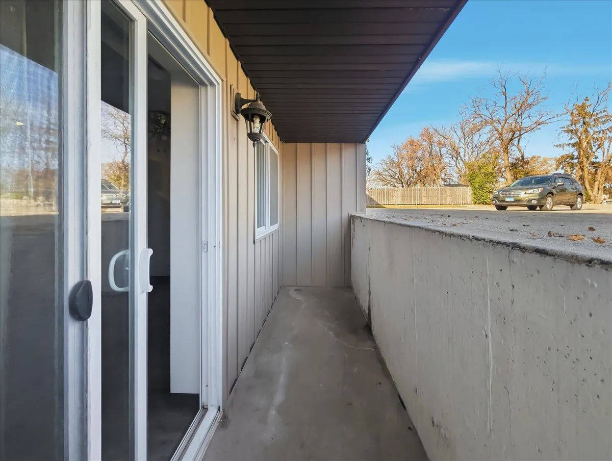 350 S Main St, ,  60084, USA 60084-unit#1-Wauconda-IL