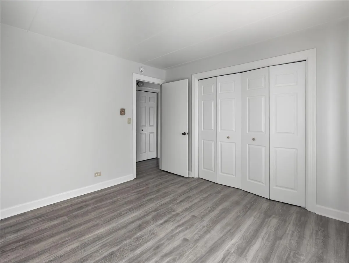 350 S Main St, ,  60084, USA 60084-unit#12-Wauconda-IL