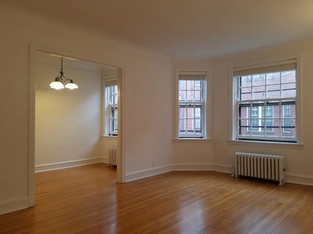 1639 W Touhy Ave, ,  60626, USA 60626-unit#21-2S-Chicago-IL