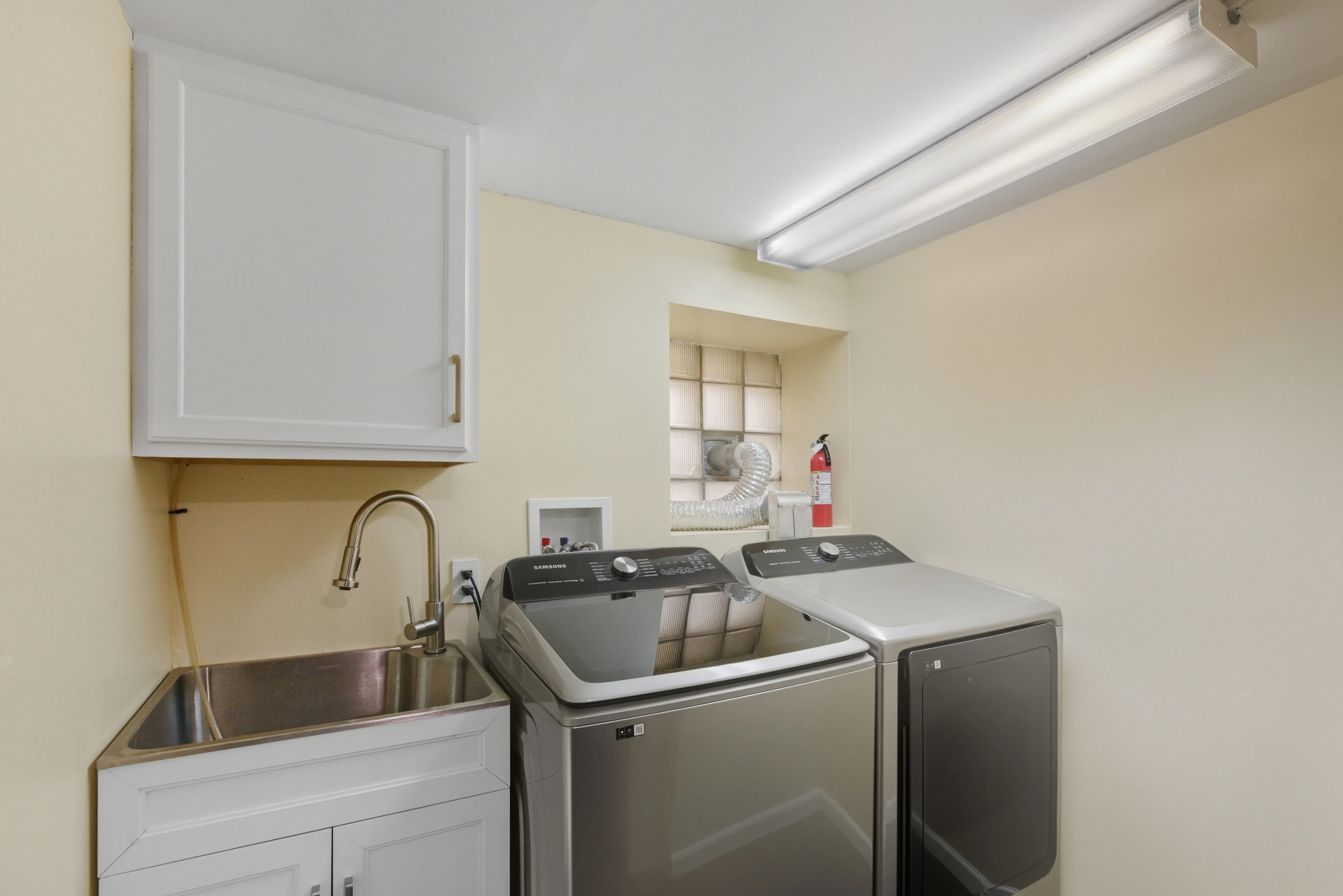 5434 W Wrightwood Ave, ,  60639, USA 60639-Chicago-IL