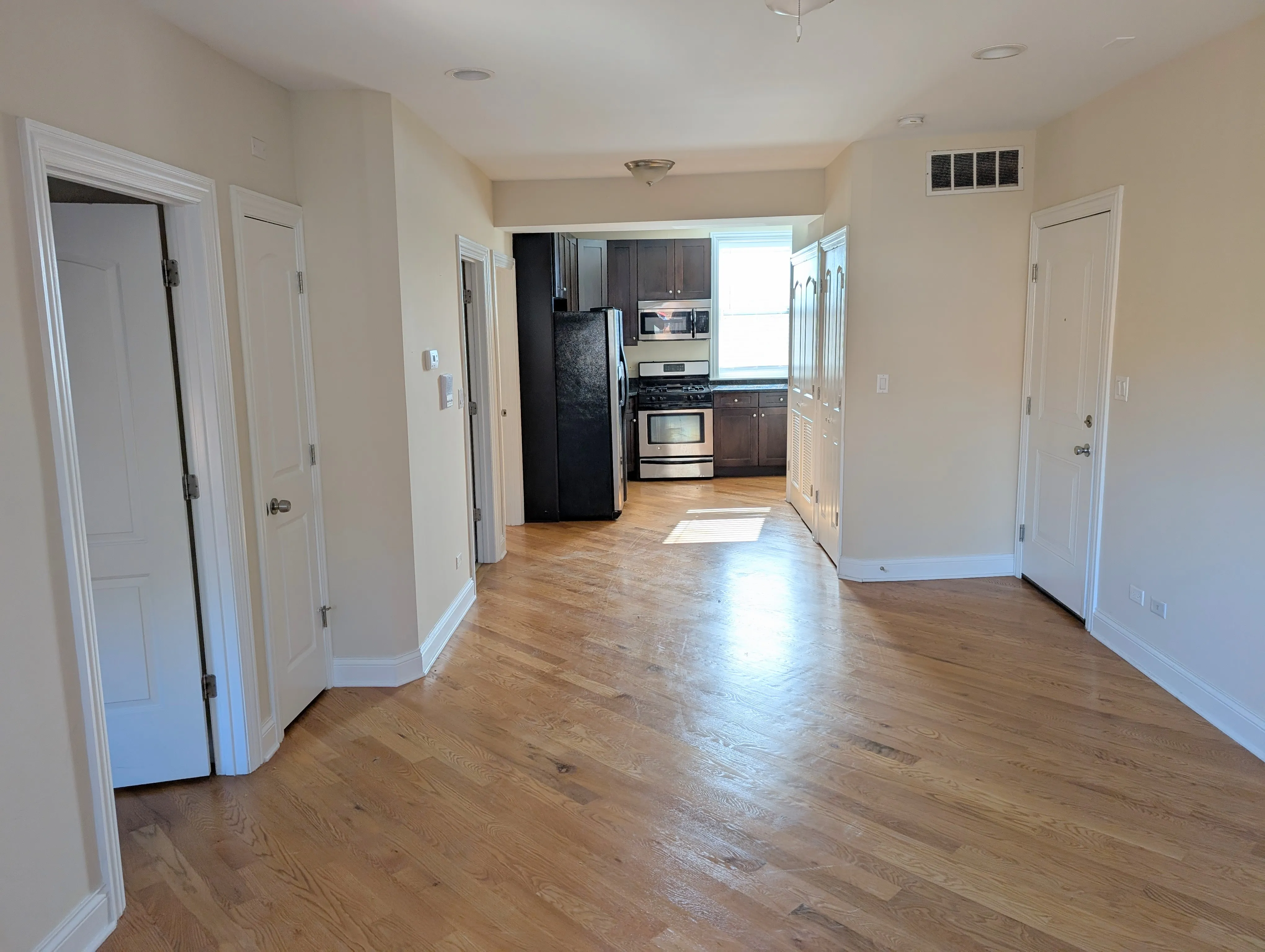 4014 N Central Park Ave, ,  60618, USA 60618-unit#3W-Chicago-IL