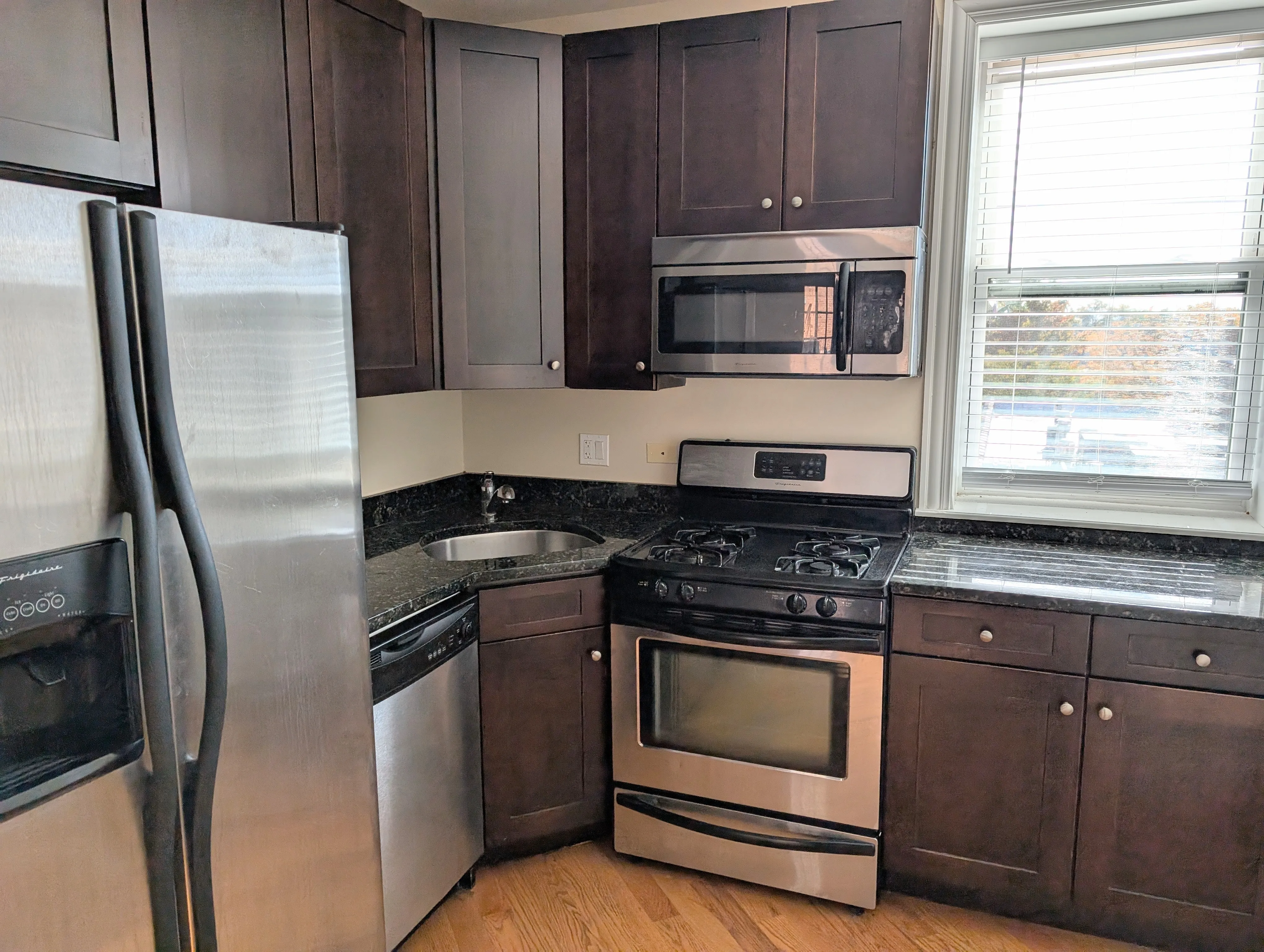 4014 N Central Park Ave, ,  60618, USA 60618-unit#3W-Chicago-IL