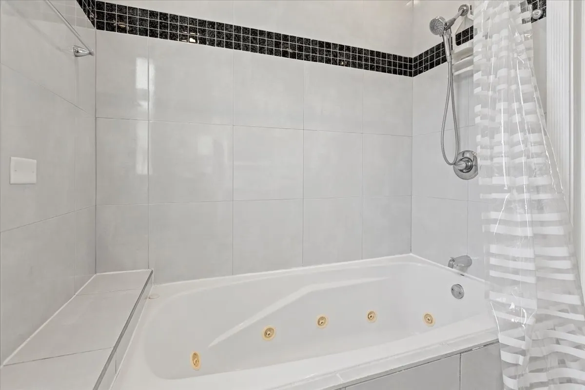 3268 W Fullerton Ave, , 60647, USA 60647-unit#2-Chicago-IL