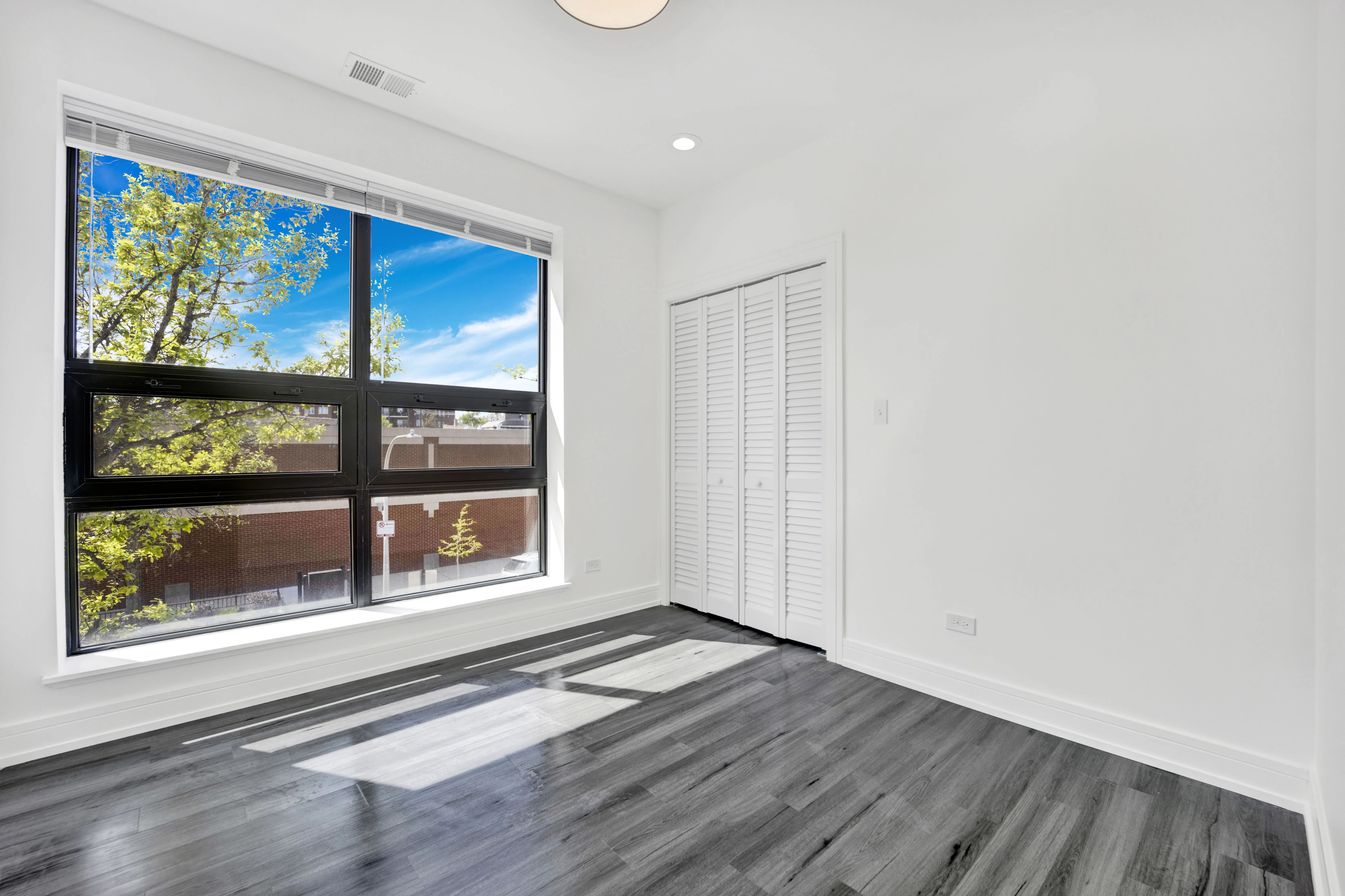 4350 W Lawrence Ave, ,  60630, USA 60630-unit#408-Chicago-IL