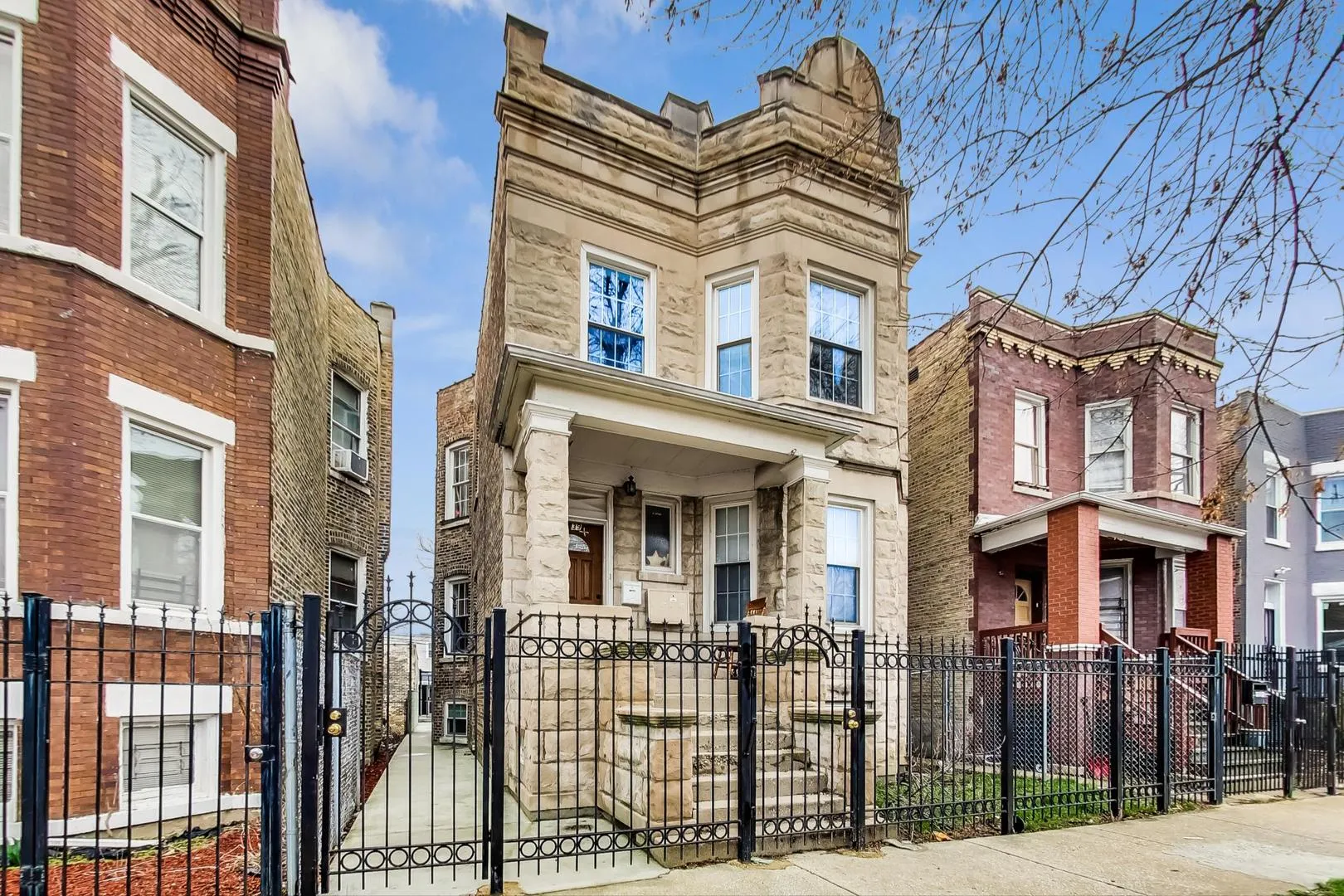 1039 N Lawndale Ave, , 60651, USA 60651-unit#GR-Chicago-IL