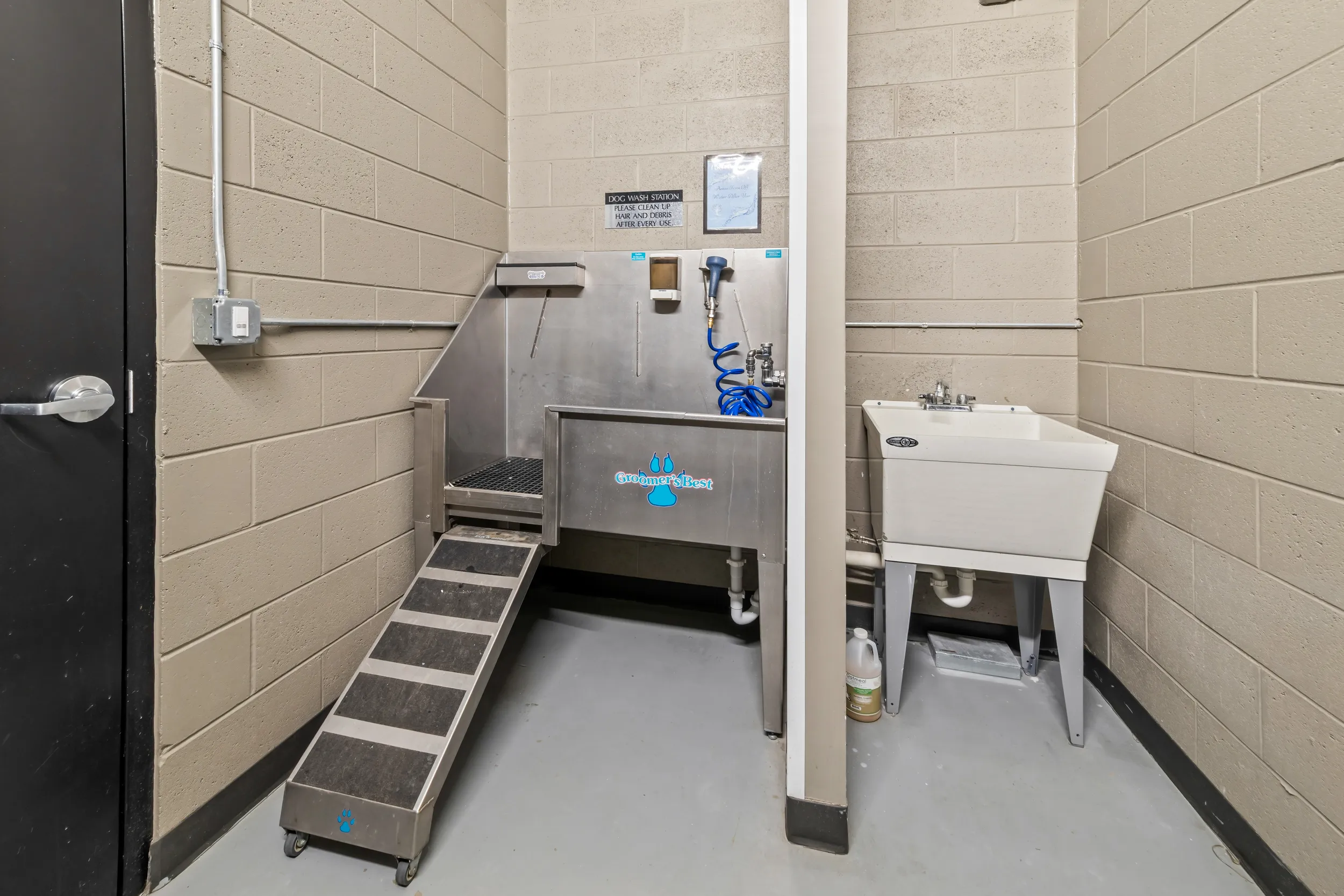 8041 W Bluemound Rd, , WI 53213, USA 53213-unit#510-Milwaukee-IL