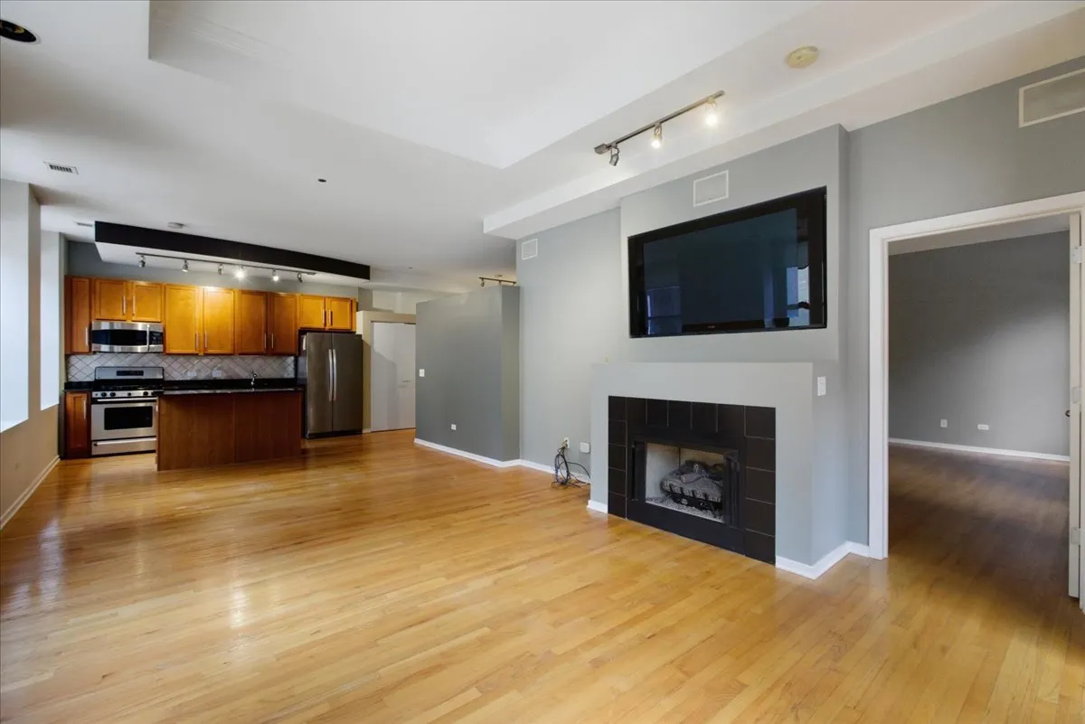 208 W Washington St, ,  60606, USA 60606-unit#1010-Chicago-IL