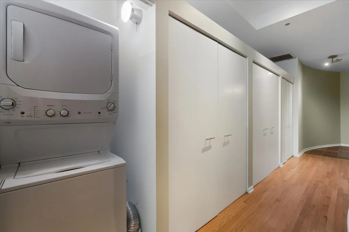 208 W Washington St, , 60606, USA 60606-unit#1010-Chicago-IL