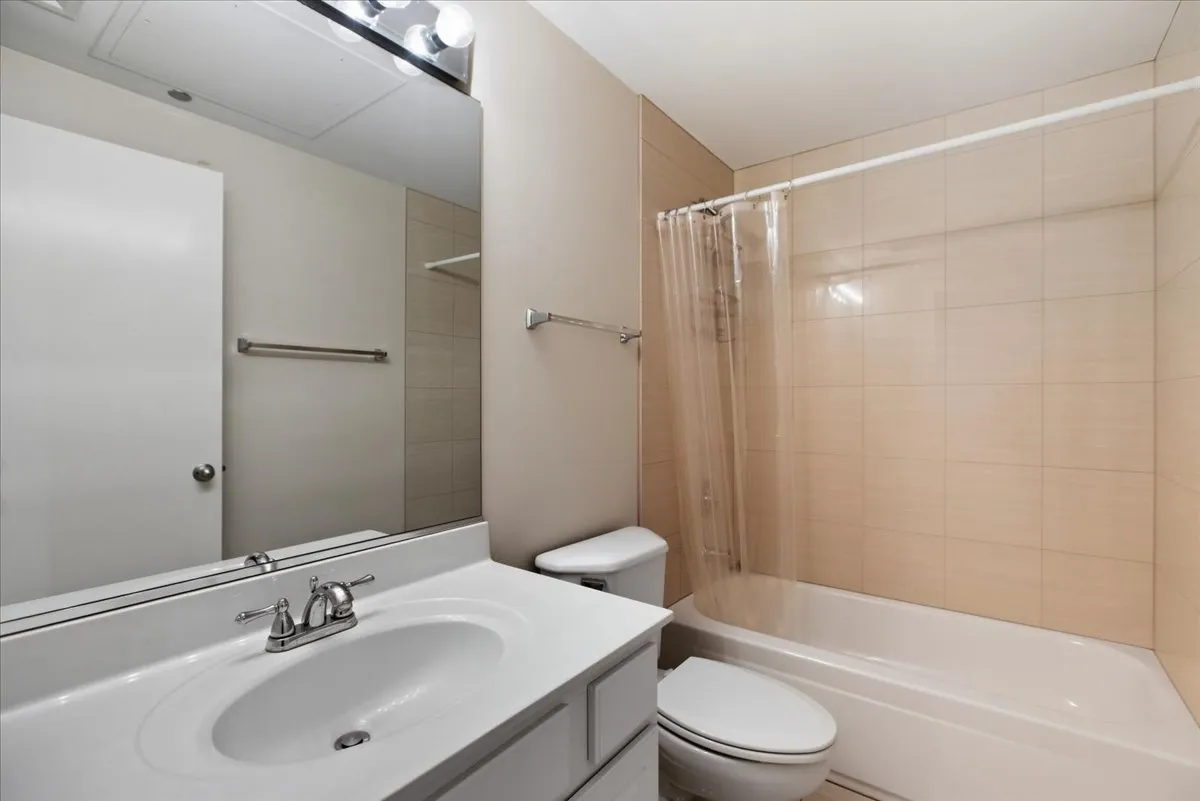 208 W Washington St, , 60606, USA 60606-unit#1010-Chicago-IL