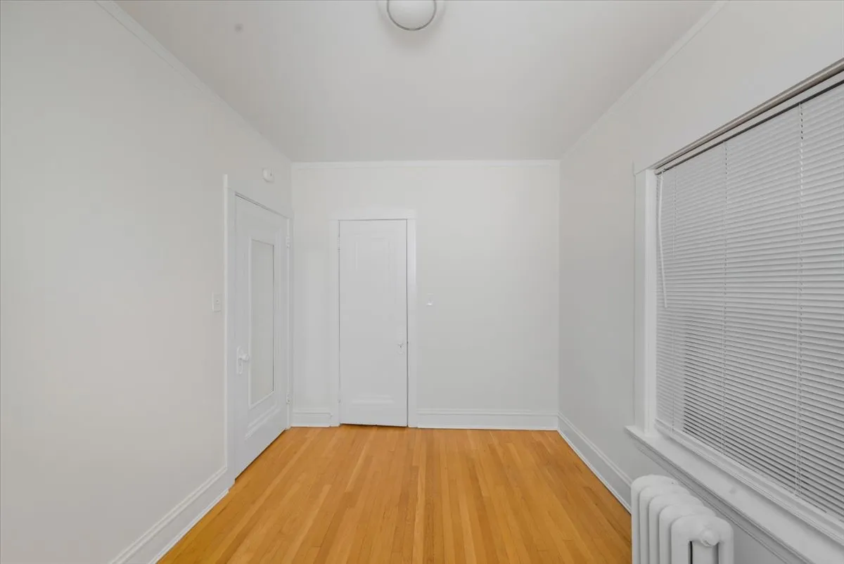 Hinman Ave, ,  60202, USA 60202-unit#2S-Evanston-IL