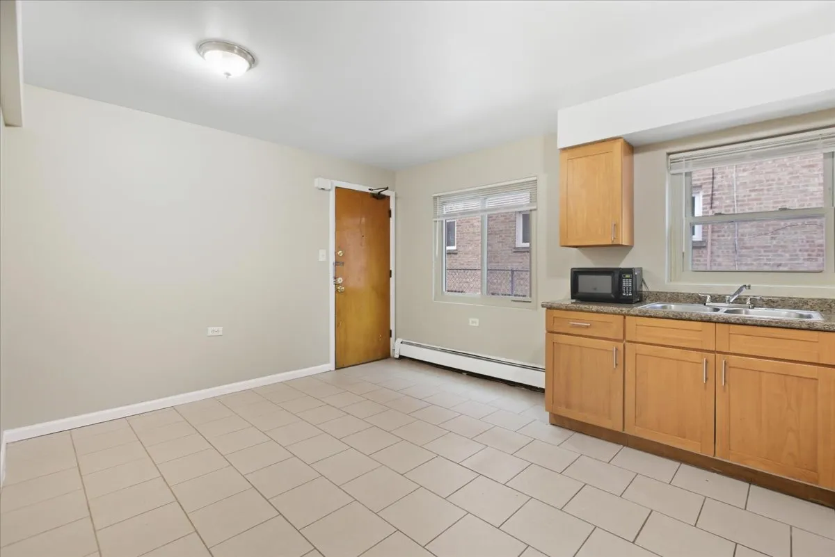 337 Custer Ave, ,  60202, USA 60202-unit#G-Evanston-IL