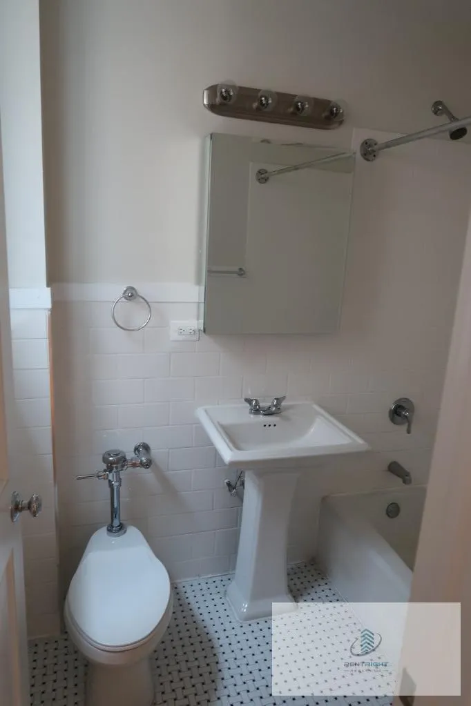 4526 N Sheridan Rd, ,  60640, USA 60640-unit#512-Chicago-IL