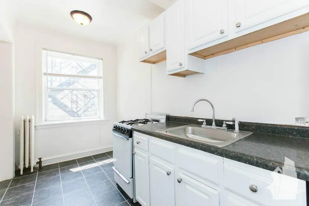 5516 N Kenmore Ave, ,  60640, USA 60640-unit#206-Chicago-IL