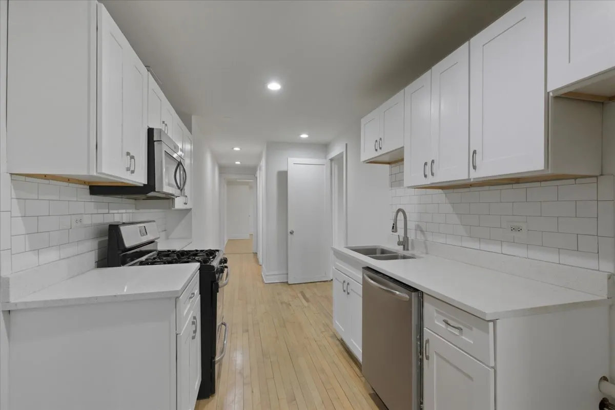 3818 W Irving Park Rd, ,  60618, USA 60618-unit#2-Chicago-IL