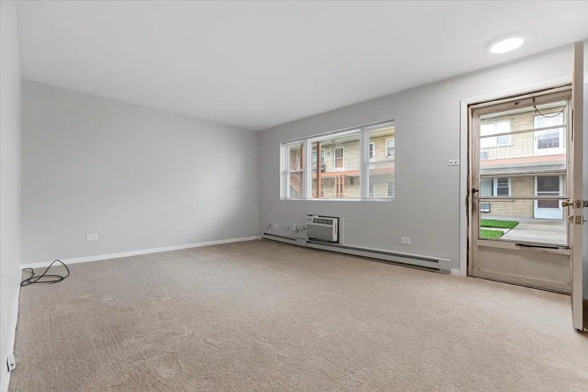 6256 W 64th Pl, ,  60638, USA 60638-unit#202-Chicago-IL