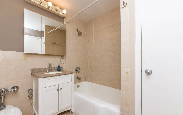 708 W Bittersweet Pl, ,  60613, USA 60613-unit#801-Chicago-IL